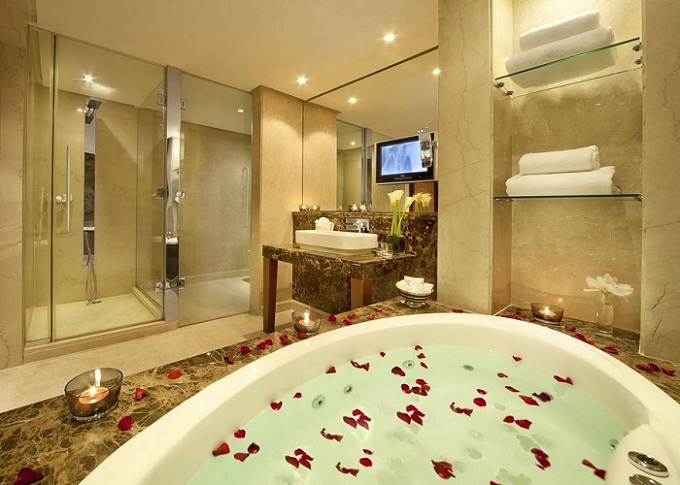 Interior-Design-Hotel-Trends-for-2014-bathroom