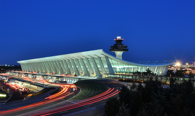 Dulles International Airport, Chantilly, Virginia (1962) by Eero Saarinen