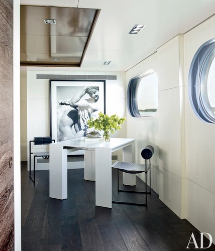 Modern-Salon-Joanne-De-Guardiola