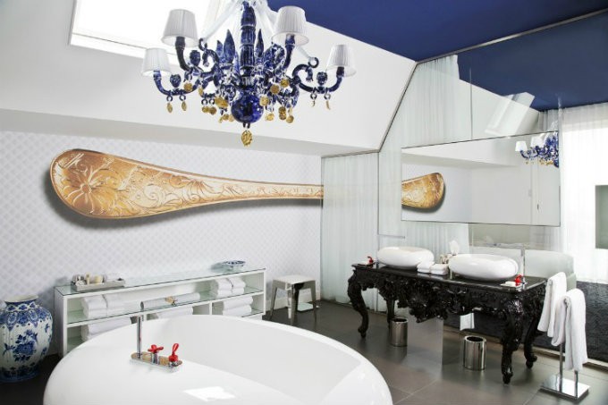 Luxurious Andaz Hotel’s master bathroom by Marcel Wanders